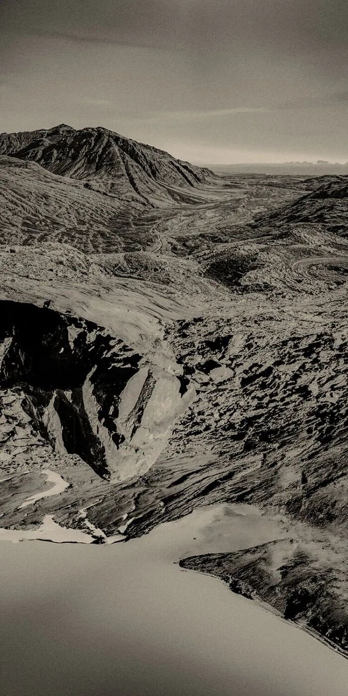 Exploring Iceland's Surreal Beauty: Attila Ataner's Dreamscapes (14 Pics)