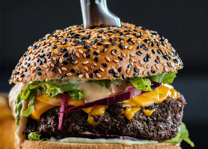37 Red Flags Indicating You Should Immediately Leave The Restaurant