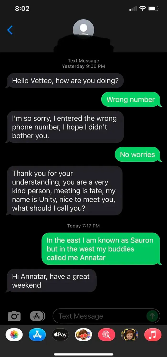 The Person Who Found A Scammer Willing To Go To The End Of Middle-Earth To Scam Them