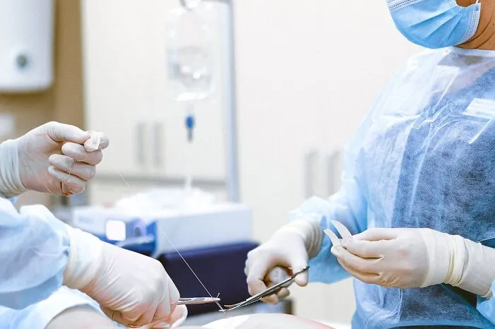 30 Medical Professionals Share Horror Stories Of Patients Ignoring Their Advice