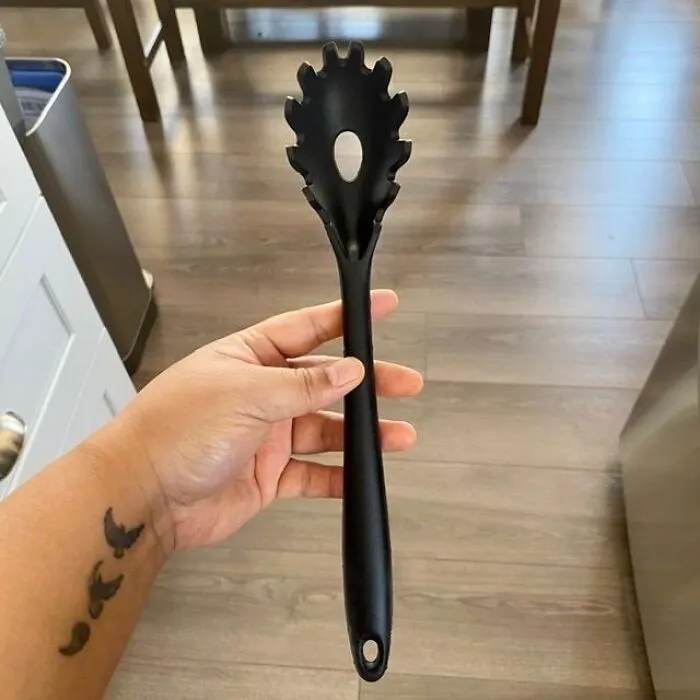 Stop Eyeballing Your Spaghetti Like A Culinary Rookie! That Hole In The Middle Of Your <a Style="Display:inline;" Href="Https://Www.amazon.com/Silicone-Resistant-Spaghetti-Strainer-Gray-Blue/Dp/B08lt1fplg?crid=3ub0j8mvunywc&dib=eyj2ijoimsj9.hh5zzk6neiooiavnuuep4mbokrzfnincffymleidz4z6wkg8_wvna20o-32ylrxutdgsaeldz-Rs9j5ztzjp6ukiyu0ia0-Ltum3nuddzch7upfb0lpe9ggrdjsarn-2oug2cpse3pzx150zwnoujp5vuwdclhbzzeqqdzt_am9mg4z2sfv-D5uk9una3xjk6d0punsejhmnm_w2wrgkuvdjthayztc-Vfm5rui4baq4q-Aeb09vxw0s-Eeuvki01bbqcftco9gboksd5grlhwpo7xqqwr7hb85cpzkddam.q4eunccwinoyeu6sisbs4jurmkpnuqzytnhfsdztwx0&dib_tag=se&keywords=spaghetti%2bladle%2bwith%2bmeasuring%2bholes&qid=1721380966&sprefix=spaghetti%2bladle%2bwith%2bmeasuring%2bhole%2caps%2c192&sr=8-4-Spons&sp_csd=d2lkz2v0tmftzt1zcf9hdgy&th=1&linkcode=ll1&tag=bpdog-20&linkid=466079fde02cc0c4a0295ffc321650a1&language=en_us&ref_=as_li_ss_tl" Target="_blank"><span Style="Font: Inherit; Color: #d74b1f;"> Spaghetti Spoon</Span> Isn't Just For Show, It's Your Built-In Portion Control