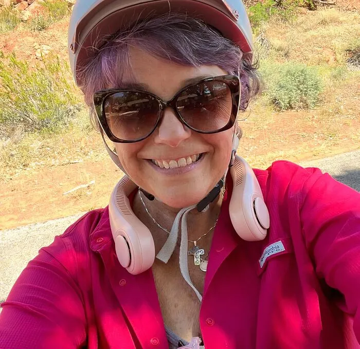 Stay Cool And Refreshed Anywhere With A <a Style="Display:inline;" Href="Https://Www.amazon.com/Portable-Bladeless-Operated-Rechargeable-Headphone/Dp/B08911jggw?ie=utf8&th=1&linkcode=ll1&tag=bpseahorse-20&linkid=4b93adf9e44b682886907b52587838c3&language=en_us&ref_=as_li_ss_tl" Target="_blank"><span Style="Font: Inherit; Color: #d74b1f;"> Portable Neck Fan</Span>