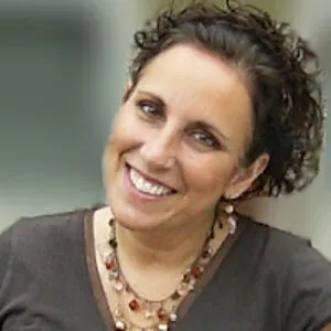 Miss Dianna Cooper