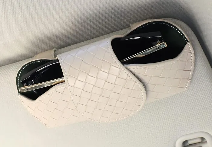 This <a Style="Display:inline;" Href="Https://Www.amazon.com/Kiniva-Sunglasses-Automotive-Interior-Accessories/Dp/B0bp1d6rly?ie=utf8&th=1&linkcode=ll1&tag=bpbutterfly-20&linkid=220344215f1ec16f3e918c0a59c65a61&language=en_us&ref_=as_li_ss_tl" Target="_blank"><span Style="Font: Inherit; Color: #d74b1f;"> Sunglasses Holder</Span> Is The Shades' Sanctuary Your Car Has Been Missing