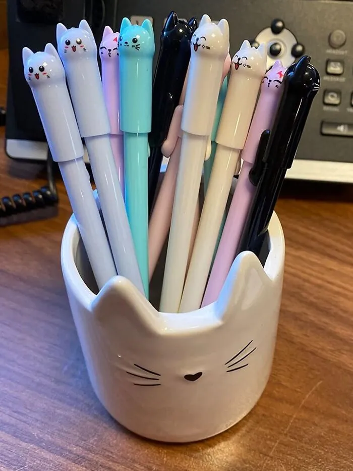 Pandas Don't Have Time For Boring Desks. They Splurged On These <a Style="Display:inline;" Href="Https://Www.amazon.com/Kawaii-Black-School-Office-Supplies/Dp/B07dfmgd64?ie=utf8&linkcode=ll1&tag=bppeacock-20&linkid=2529ddf9ae41a4e45b32ea5fb912ff97&language=en_us&ref_=as_li_ss_tl" Target="_blank"><span Style="Font: Inherit; Color: #d74b1f;"> Cute Cat Pens</Span> To Make Sure That Never Happens!