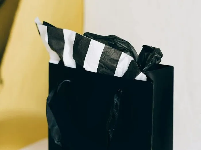 Don't Let Your <a Style="Display:inline;" Href="Https://Www.amazon.com/100-Sheets-White-Tissue-Paper/Dp/B0b5g7rgt9?crid=2s1a59zvl6n08&dib=eyj2ijoimsj9.jzp1ahbrkpfq1y0a9oxlhesymqbwlkflmzawyedddhumsdwb4malejgvlkbyksdezxbdypqmyqy2woogd1layft_lz2by2gokpkzg5o7du06q_7rj2einpzx7r3tfo7_4yu63s9nxpwmdieun_9wdlq_9ydwhl97mvxfirtmdcc2p8bgnd5__hptydjmhdm5rcy_d9ryouimpzsvabgvpblllcpnbnss40z0oemfzrpoemdiizm5uom7g8ldbe26w48b3lmjfriwdesnz4-C6fic54lzc5b-2du8c7t0f0u.iwsvcoi-_6aoshfvmogn8llhjt53nstkuqmouy9qobm&dib_tag=se&keywords=tissue+paper&qid=1721388071&sprefix=tissue+%2caps%2c360&sr=8-1-Spons&sp_csd=d2lkz2v0tmftzt1zcf9hdgy&psc=1&linkcode=ll1&tag=bpdog-20&linkid=57e34884f431d27d084c5bc515540ec8&language=en_us&ref_=as_li_ss_tl" Target="_blank"><span Style="Font: Inherit; Color: #d74b1f;"> Tissue Paper</Span> Live A One-Trick Pony Life Wrapped Around Gifts! Unleash Its Wrinkle-Fighting Superpowers In Your Suitcase And Arrive At Your Destination Looking Like You Just Stepped Out Of A Fashion Magazine