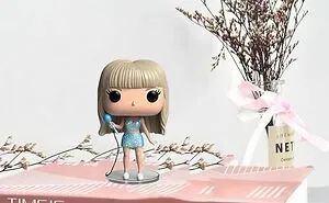 You Will Need To Calm Down After Seeing These 14 Adorable Unofficial Taylor Swift Merch Items