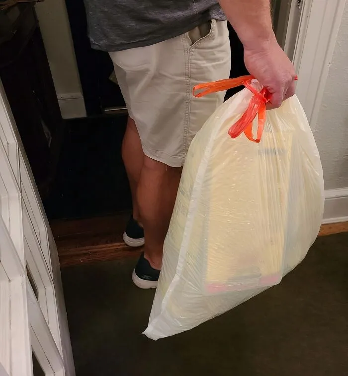 "Need to empty the trash? Grab a new <a style="display:inline;" href="https://www.amazon.com/Amazon-Basics-Flextra-Kitchen-Drawstring/dp/B092VNYHZW?crid=2QYIBLZVVIGYH&dib=eyJ2IjoiMSJ9.H5TO9HDRIM8YLDGvKWexR5N5IUp_z1DHothkYpugg7PZYk2bdAdRcy1z_tvXd-jT_eWRBw-TlrUcseyemOl0bWpgJjG3JRaA40XU7lm-S6LOQGneIJUsk2zkcU1eFPDz_hr4vB_acKbtCt2eSuAG8yXXIRA9nMpBzqlR_6K9yOLxrw0z15H1A7iCdOupUXCGmUcfzsfvYj0qe893OzJx8V00jANR_YMhNMiCy1LJmBlrGRqjuzEDqLKTJlXKOBm-0x-nPjqUBRv_oy4H7H8Vpuc3G7Bojm9jvOdU-R5BoPk.K0qzi83KINzzpe712Ov81I_mQwjw-dZ_1eBmijtrNhU&dib_tag=se&keywords=trash+bags&qid=1721733802&sprefix=trash+bag%2Caps%2C288&sr=8-1-spons&sp_csd=d2lkZ2V0TmFtZT1zcF9hdGY&psc=1&linkCode=ll1&tag=bpsheep-20&linkId=6beeba6d6317118c6fa1ef1127f8c966&language=en_US&ref_=as_li_ss_tl" target="_blank"><span Style="Font:inherit;color:#d74b1f;"> trash bag</Span> FIRST. Then you're more likely to actually put the new liner in, and if you dont it's at least on the trash can for the next person" - <span Style="Font:inherit;color:#808080"> Scarfington </Span>