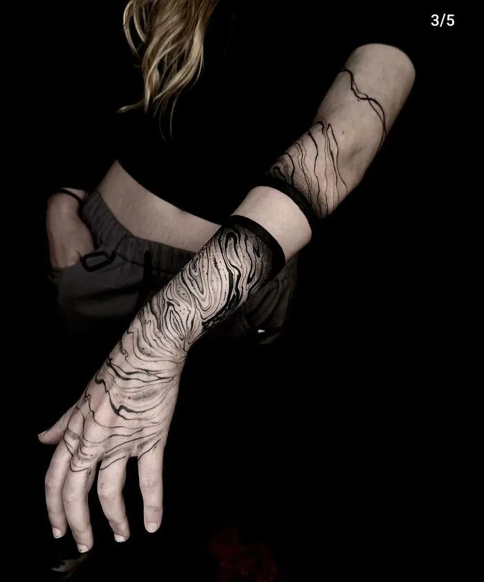 40 Times Tattoo Artists Went Above And Beyond With Their Designs