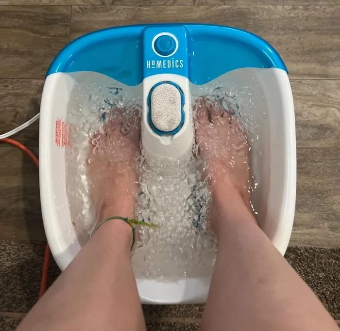 This <a Style="Display:inline;" Href="Https://Www.amazon.com/Homedics-Controlled-Invigorating-Bubbles-Removable/Dp/B000tk8rco?ie=utf8&linkcode=ll1&tag=bparmadillo-20&linkid=5a98fa684d155a8cfa33b7e477b68fdd&language=en_us&ref_=as_li_ss_tl"_blank"><span Style="Font: Inherit; Color: #d74b1f;"> Bubble Mate Foot Spa</Span> Is The Must-Have For Anyone Who Wants To Relax And Rejuvenate Their Feet After A Long Day - It's Like A Mini-Vacation For Your Toes