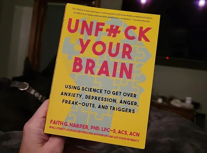 This <a Style="Display:inline;" Href="Https://Www.amazon.com/Unfuck-Your-Brain-Depression-Freak-Outs/Dp/1621063046?dib=eyj2ijoimsj9.vnwusd3sd6ubxwxuhtyzkwovqyke8idmtd4w1kfsmsnagioolexszzsnb0ppp3600vkzkjgerhrofhvvswbdu0sohf3qtdhx8ubthlgv2ccrttmoesykf8ubcnwigz-Niczgfq8y-Fx7weeydxf4fo9aczavs9oimoqmtd5ar1a5zdr5rk2txihnmacspfqeqeqte7bys_qqwyezueikivj5kxmi4lz1uulpg0yqzxxzja-Vejk5y5kzpsurdxpm0tpxmcqrhqh6aq_fvxeyveduuqgqh27oi4vgqp2c6aa.599a7ag3gu4gnm7kojb9tamtd2z0hbkkpqdtc6ek1pu&dib_tag=se&keywords=mental+health&qid=1721999356&sr=8-9&linkcode=ll1&tag=bpsquid-20&linkid=b6a67f947ee69f8b4a4ef92cab224309&language=en_us&ref_=as_li_ss_tl" Target="_blank"><span Style="Font: Inherit; Color: #d74b1f;"> "Unf*ck Your Brain"</Span> Book Is The Tough-Love Therapist You Need To Kick Those Negative Thought Patterns To The Curb