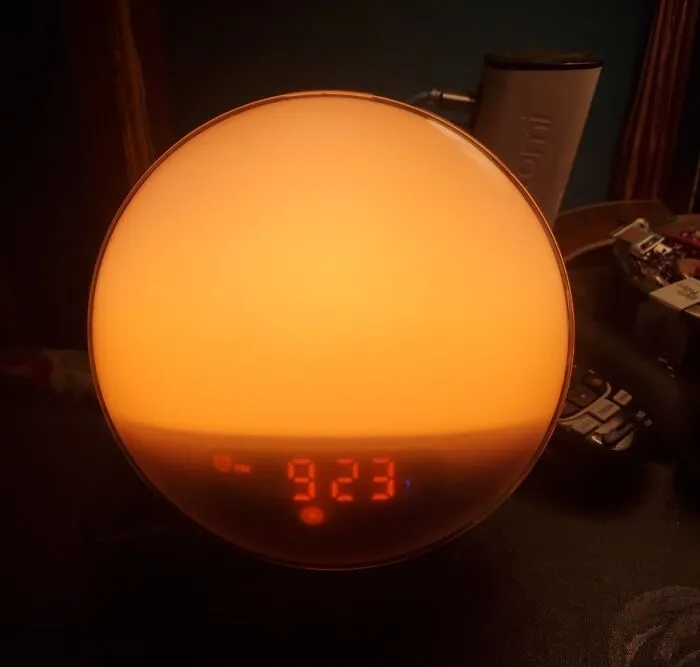 "Setting two alarms in the morning ~20 minutes apart, after the first one sitting up and looking at my phone and then getting up after the second. I feel way less tired compared to when I got up after one alarm." - <span Style="Font:inherit;color:#808080"> velocie</Span>