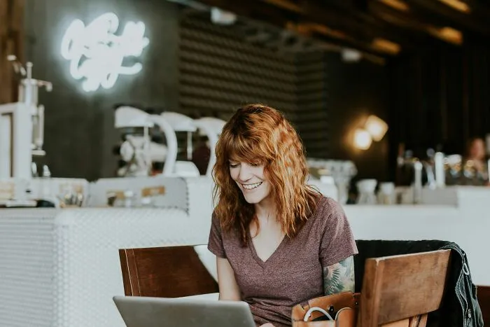 "Never Had A Normal Job In My Life": 30 Folks Who Escaped The 9-To-5 Explain What They Do For Work