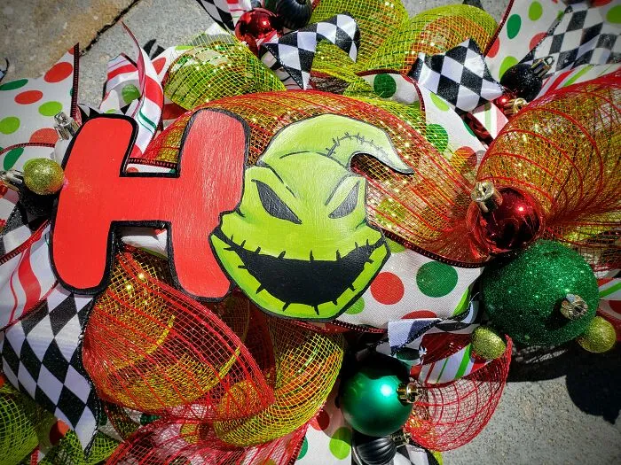 I Created Holiday Decorations Inspired By The 'Nightmare Before Christmas' (17 Pics