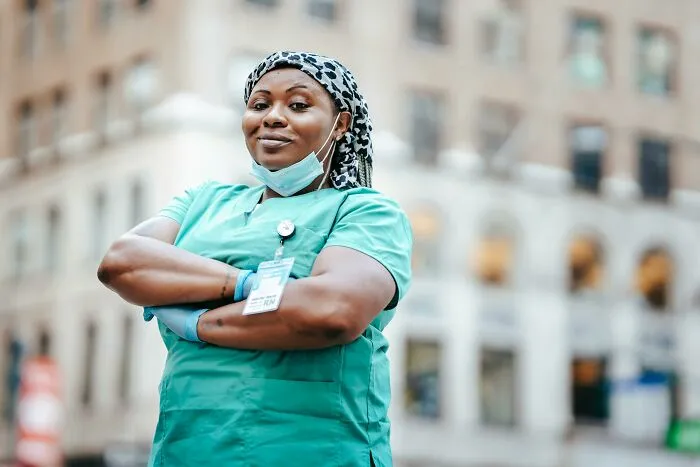 "Never Had A Normal Job In My Life": 30 Folks Who Escaped The 9-To-5 Explain What They Do For Work