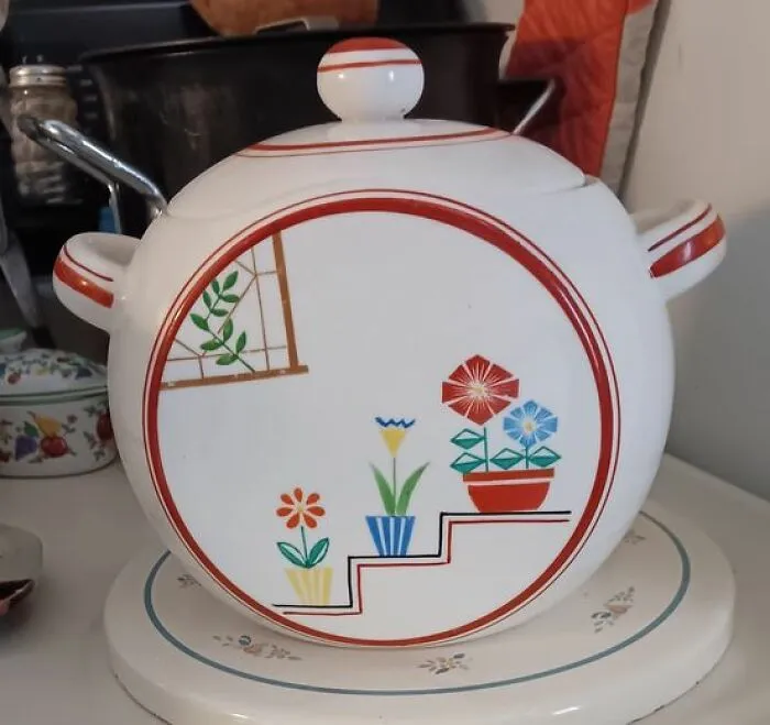 Obsessed With My Vintage Cookie Jar