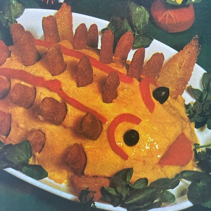 30 Hilariously Bizarre Vintage Food Pics That Prove People’s Creativity Had No Limits Back Then
