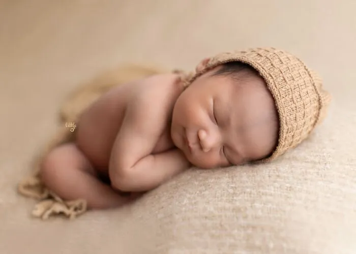 I Photograph Newborns In Neutral Colours (5 Pics)