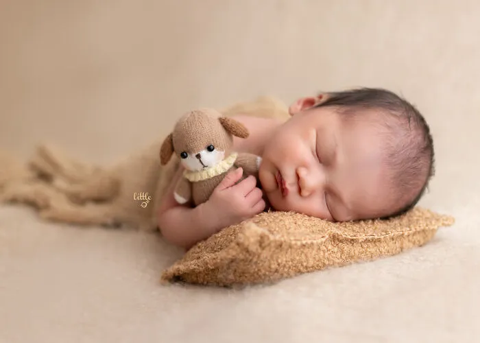 I Photograph Newborns In Neutral Colours (5 Pics)
