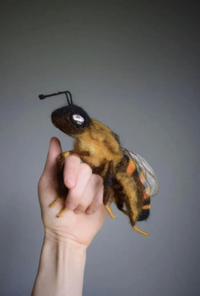 I Make Honey Bees From Wool (8 Pics)