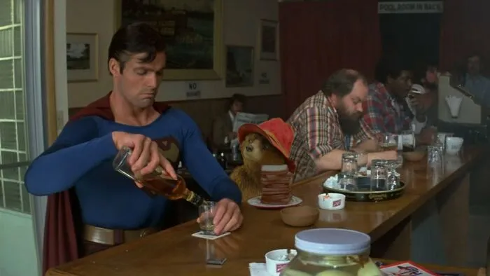 80 Times This Guy Photoshopped Paddington Bear Into Iconic Movie Scenes And Pop Culture Moments