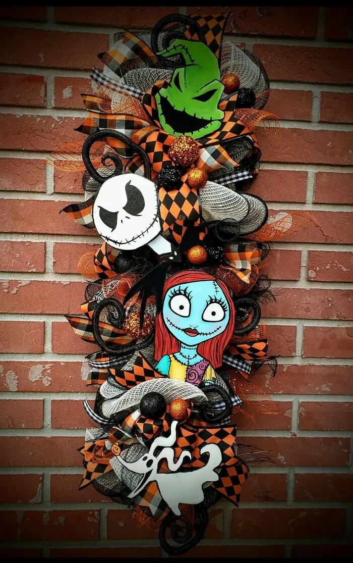 Nightmare Before Christmas Halloween Decoration. The Swag Has Hand Painted Jack,  Sally,  Oogie And Zero
