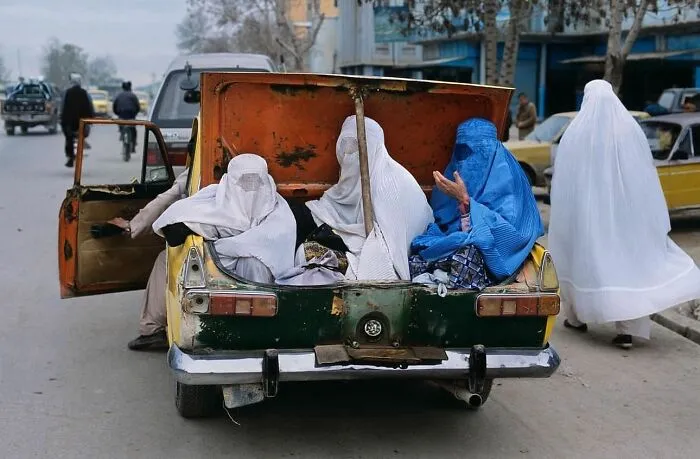 Esta cuenta de Instagram presenta divertidas fotografías urbanas, aquí tienes 50 de las más nuevas