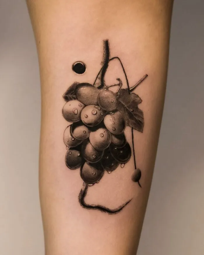 This Artist's Hyperrealistic Tattoos Look Like Photographs (17 Pics)