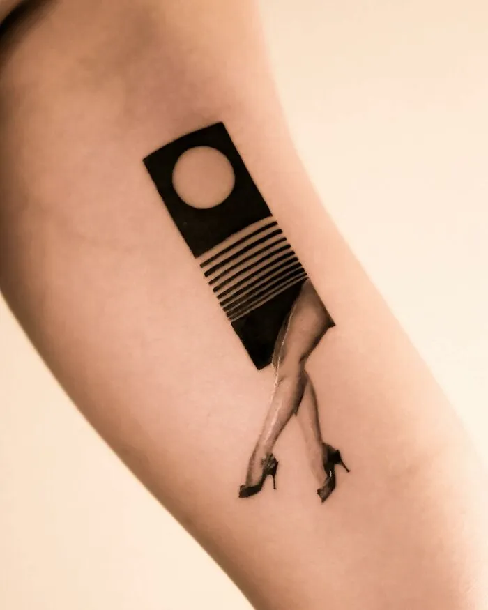 This Artist's Hyperrealistic Tattoos Look Like Photographs (17 Pics)