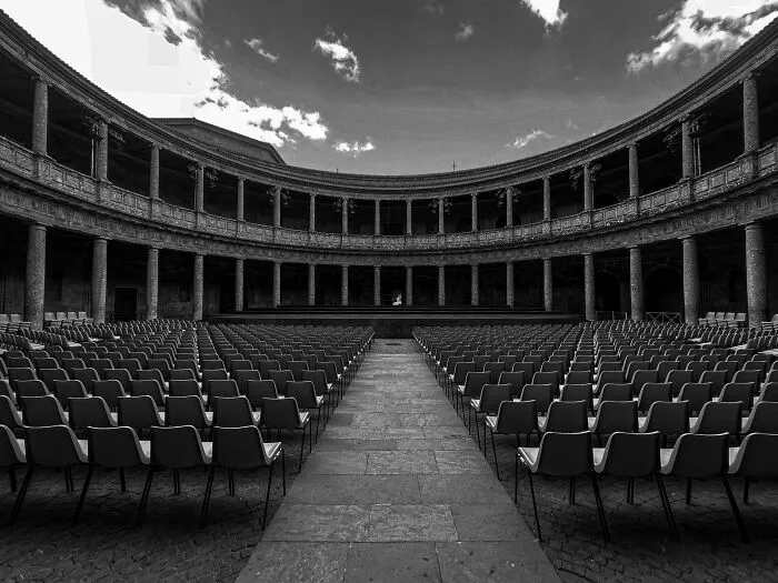 A Palace In Which Nobody Lived