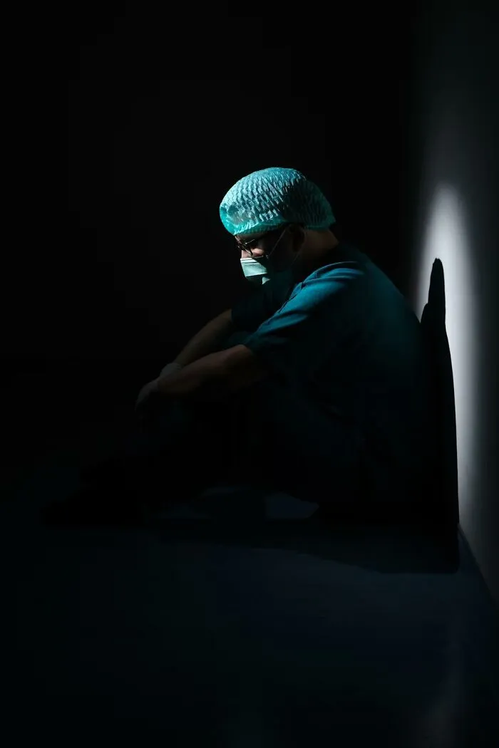 30 Medical Professionals Share Horror Stories Of Patients Ignoring Their Advice