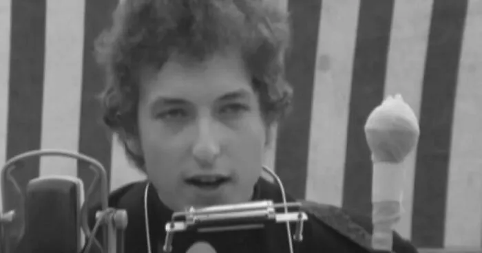 Did Timothée Chalamet Sing The Songs In Bob Dylan Biopic ‘A Complete Unknown’?