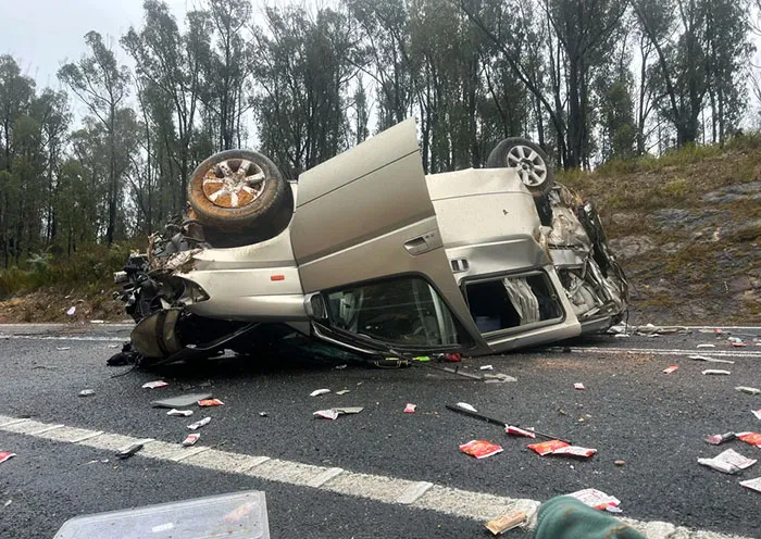 Mi pareja y yo sobrevivimos a este accidente de coche hace dos días. Somos muy afortunados