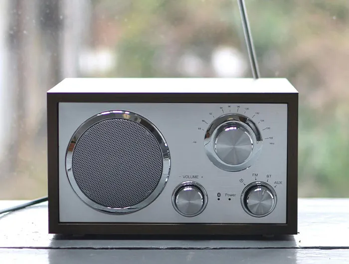 “NO Ads”: 30 Nearly Obsolete Items People Prefer Over Modern Alternatives