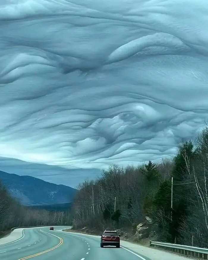 These Clouds Are Called Undulatus Asperatus And Were Spotted In Gorham, New Hampshire 📷: Crystal Lee