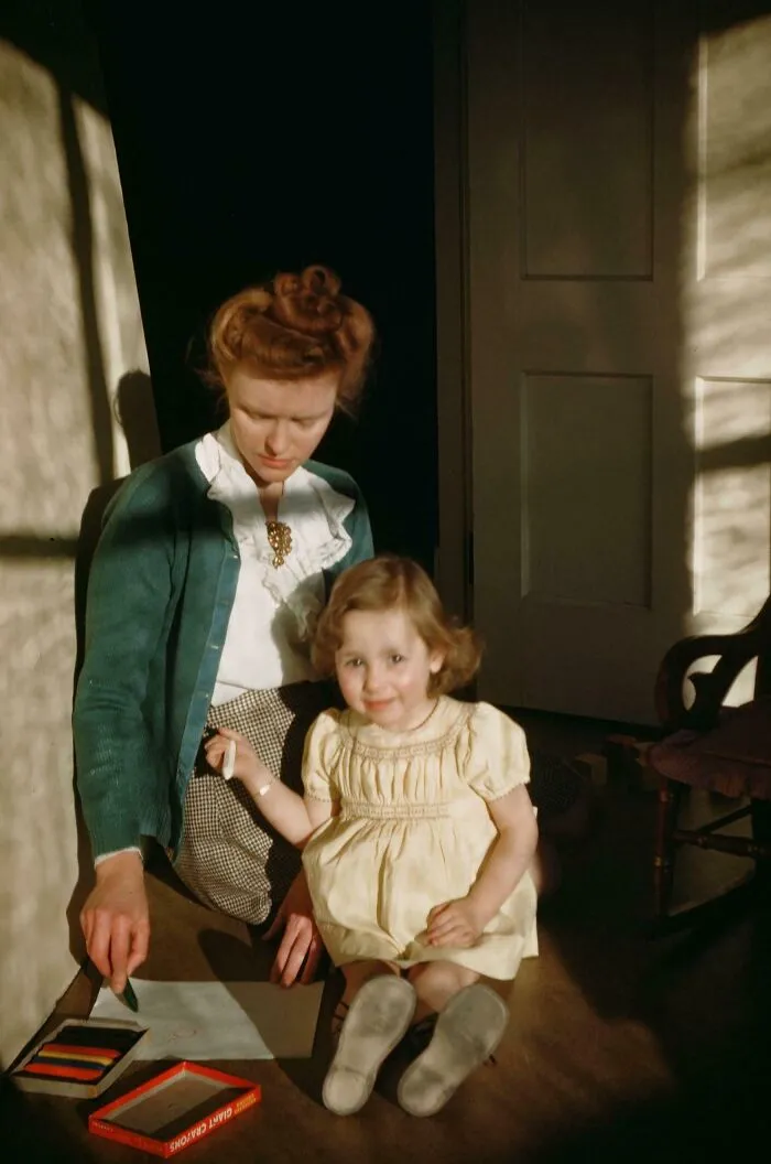 Great Grandmother &amp; Great Aunt (~1946)