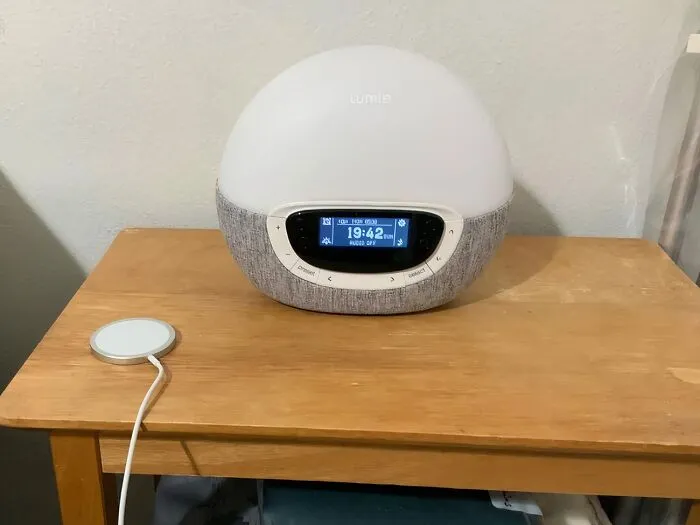 "I have a sunrise alarm clock (a <a style="display:inline;" href=" https://www.amazon.com/Lumie-Bodyclock-Shine-300-Wake-up/dp/B082VB97H9?crid=2BCDCGOVI9EE5&dib=eyJ2IjoiMSJ9.HRgHsY62ngDZ2KEvgXjAogc9FF_F8-1dPAGjPVUfJ2qc-XEwP4AiZhTg_ryC5HIks1JmnCRaTDaESnYpPgIK-NjFgx7wWQgekn0jOevzrYcXAQibxy7zsdUGdFme6uOr7ZY4jbKO7DaR9vnfEDgmQh4F7Ih_bDwwfNyb8EgiNY2pR2ZL-omBDIcRHgz-1HWvKLmKoLtsVHIZBI-PlVNyh5BN28_g3fCPMdot3DKf9sA.2gt6DB2-p0yE4PI1SgDYkuGKZtbEzzLJZwOiD3gv_kE&dib_tag=se&keywords=Lumie+clock&qid=1722586787&sprefix=lumie+cloc%2Caps%2C197&sr=8-4&linkCode=ll1&tag=bpdove-20&linkId=21b7ac3c4b6f4e697aed0c57e2c02e98&language=en_US&ref_=as_li_ss_tl" target="_blank"><span Style="Font:inherit;color:#d74b1f;"> Lumie</Span>) which, as I have told a lot of people over the years, genuinely changed my life. I find getting up in the dark months almost impossible, it feels absolutely awful and depressing. A sunrise alarm clock means I never wake up in the dark any more, I can wake to a gentle sunrise every day, and I never have to turn a bright light on when it's a dark morning. Bliss. Worth every penny" - badknees24