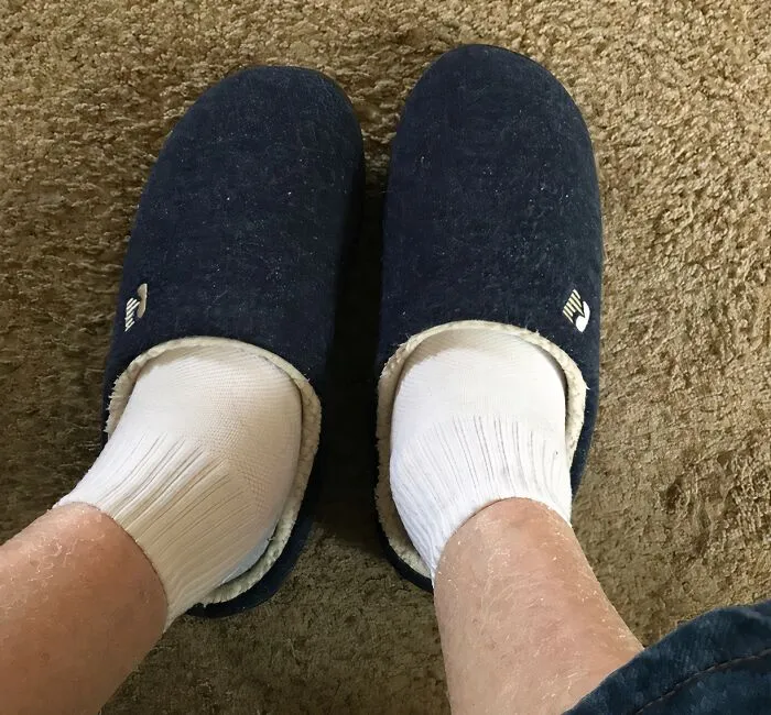 "Good slippers (gift from girlfriend). Take your shoes off when you get in, and switch to some <a style="display:inline;" href=" https://www.amazon.com/RockDove-Original-Two-Tone-Slipper-Natural/dp/B07VF5HW9P?crid=8ITP3UCY95F6&dib=eyJ2IjoiMSJ9.3BvE-qpMTp7hGRXB5dLFdXnPJqoasn7daQSN9kJZibsGF-EQdfh31rk29rQNgqmLYHmI4ApfOWTLoZBoeKWhSMDuE38nsd6mtu1UodnKJq70HVuVPER_5nMpEeS64KuRM-UaTknxe-uGZvxmGj7Mc8OT424cPAgnbBk3ijzHiGtXO_SuJkl8ub3OxWmjdMZJ0zGjCUJ1remLBvne0A6cUJOKAk1Ett8cjMizycOW1dyQIrdujtMVWltwTF4Cc9gRmSHmbvTpQCfXw3QhEuTj54B2gX_7cGZesEEEOJsSFV4.f0cDaVyYO4HwNz0IJFbc1nqLTM8VhBUVAEMNOh8veTw&dib_tag=se&keywords=Rockdove%2Bmemory%2Bfoam%2Bslippers&qid=1722811541&sprefix=delonghi%2Bbean%2Bto%2Bcup%2Bcoffee%2Bmachine%2Caps%2C1053&sr=8-1-spons&sp_csd=d2lkZ2V0TmFtZT1zcF9hdGY&th=1&psc=1&linkCode=ll1&tag=bpdove-20&linkId=958c82bc1346b9d7b6675197601716ba&language=en_US&ref_=as_li_ss_tl" target="_blank"><span Style="Font:inherit;color:#d74b1f;"> Rockdove memory foam slippers</Span>. Cleaner floor, comfy feet at all times. Best of all, they can go in the washer-dryer! You'll never look back." - Freerangephoenix