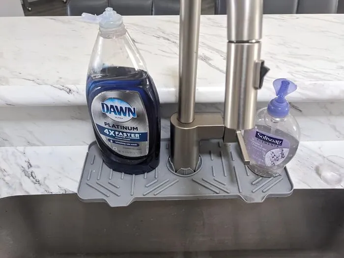 This <a Style="Display:inline;" Href=" Https://Www.amazon.com/Silicone-Catcher-Kitchen-Accessories-Bathroom/Dp/B09xj1z8cv?ie=utf8&linkcode=ll1&tag=bpfox-20&linkid=c032bae49c737fba525fbcf5bc8562e8&language=en_us&ref_=as_li_ss_tl" Target="_blank"><span Style="Font: Inherit; Color: #d74b1f;"> Silicone Faucet Handle Drip Catcher Tray Mat</Span> Is The Unsung Hero Your Countertop Needs, Catching Those Pesky Drips And Splashes Before They Turn Into A Cleaning Nightmare