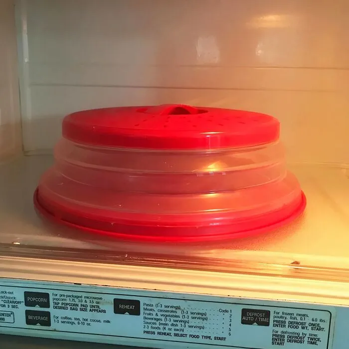 Try A <a Style="Display:inline;" Href=" Https://Www.amazon.com/Lekdrok-Microwave-Splatter-Collapsible-Multi-Purpose/Dp/B0c38wvjvq?crid=1clgbfqkbi4yv&dib=eyj2ijoimsj9.qvd3kpp_xie_ah7imudepjewqzjubtjrga5eyrob87rriqlyn5vi-Uhxffa-Q-S3luiisly-Ic-Tesmn7bj38l5qqmyjmw8owsrlnzjhduvq0t_t00c-Zvc_dwcsx_aggwi5pnsktca31aytrocfyc4-W4rq5xic4nps8eqgxuzstp5wy-A0zyaaqzn4jn2peoqptecpysuujuotcost5idr-Tugowpaurlg5zihrvc-7lhvzicks1c9ts6wqtxm7da_lczv8dovwobh-Rzgo12zmmbbabnhbbzy48wgs6s.izj8c2qpwjzqcf2gdta7ixdg1navp0fmxhpywzmfnjc&dib_tag=se&keywords=cheap%2bhome%2bitems&qid=1722839420&sprefix=cheap%2bhome%2bite%2caps%2c220&sr=8-10&th=1&linkcode=ll1&tag=bppenguin-20&linkid=845c3b7e1ee33f747c6f7c4a8d00078f&language=en_us&ref_=as_li_ss_tl" Target="_blank"><span Style="Font: Inherit; Color: #d74b1f;"> Collapsible Microwave Food Cover</Span>. It Is The Splatter-Proof Shield Your Microwave Has Been Begging For, Keeping Your Food Contained And Your Appliance Spotless
