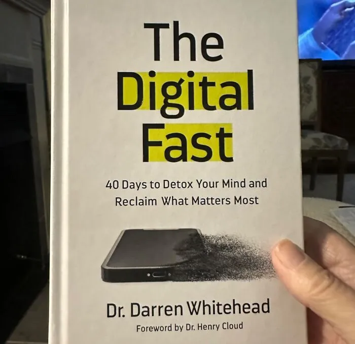 Ready To Unplug And Recharge? This <a Style="Display:inline;" Href="Https://Www.amazon.com/Digital-Fast-Detox-Reclaim-Matters/Dp/B0cqd95hg6?crid=1nl9wrpqgryqo&dib=eyj2ijoimsj9.3cmywszw88heoa3zwmgqxpswqe3zkc81nynxhn6hdjmaphmmbn52lcq4_7ib4x-Esh4qdy2otwmhdkyrvyodluuqoptddqgfziiu1qcwylbpcd1vh5uicqua_p0elmkfbakmhof4brhmpu-Dmxdefyzol5epok8kyw2nmfyxwz37cwqvyd5lv2irbnt5ns5lev5qlzvuuvjpreew7prfeg9oftwwemptriafqabvctk.liy-Msmsau2lu8lrocyyvmrgvd5knm8gcrwarji-J-A&dib_tag=se&keywords=digital+detox+book&qid=1723018106&sprefix=silk+pillowcase%2caps%2c336&sr=8-1&linkcode=ll1&tag=bpgorilla-20&linkid=becb0ab425227c8c23a87df09e8bcb10&language=en_us&ref_=as_li_ss_tl" Target="_blank"><span Style="Font: Inherit; Color: #d74b1f;"> Digital Fast Book</Span> Offers A Practical And Inspiring 40-Day Plan To Detox Your Mind And Prioritize What Truly Matters