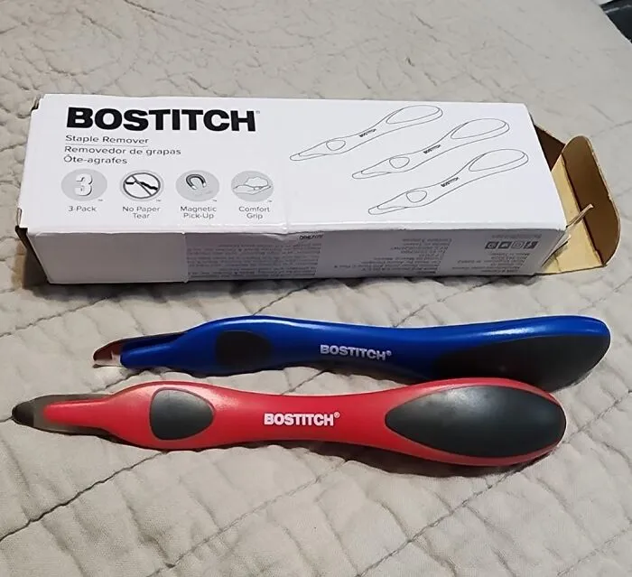Forget struggling to pry open those stubborn key rings with your fingers. A simple   <a style="display:inline;" href="https://www.amazon.com/Bostitch-Office-Professional-Magnetic-Included/dp/B09L54NDLB?crid=X6IIUKJQWNP1&dib=eyJ2IjoiMSJ9.7yIGPeGPavVzD9GQ6WTKNzE_pQ4158OdFZ-u5y5QtooV_wytWSfsjbTvS5oLGulbT270Ips9LYnATRXwWH1o4k0kmysgcWnEsgr-QcA7KWJm1X_YcCCtxyLLYLj-TagXGWMrAm8nQVH_1bBAnjq2IjeRg9ygql-pjKKIZMVjini7STSEt5lo05RW2wqrfL8Zr72kYRTvDpdZAtC1UvUXDxTlnzZ2dNtoqm8iTTb2oi8aTQZOiuPTnBT72GXiLG2biLBBHjTard-dpJYdFf7k-jsYgCVy0BPSuqsBlAmQA8E.APsMBna9TeQnTtz1mtayfFNGYdeBaXYQOQTT6wZi8l8&dib_tag=se&keywords=staple+remover&qid=1723545579&sprefix=staple+remover%2Caps%2C334&sr=8-1-spons&sp_csd=d2lkZ2V0TmFtZT1zcF9hdGY&psc=1&linkCode=ll1&tag=bpyak-20&linkId=9f312e2fc950b8d01746466cb1cc420a&language=en_US&ref_=as_li_ss_tl " target="_blank"><span style="font: inherit; color: #d74b1f;">staple remover</span> is the secret weapon you need. It easily pries open the keyring to help you slip keys in and out.