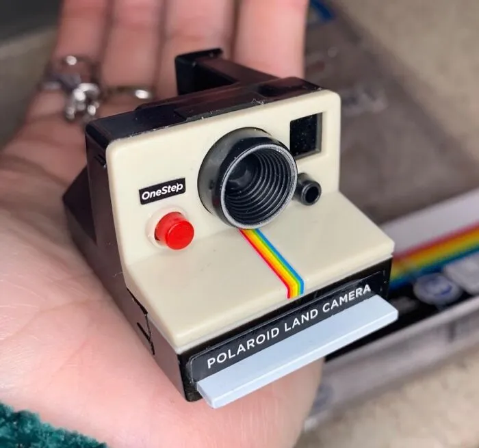 A   <a Style="Display:inline;" Href="Https://Www.amazon.com/Worlds-Smallest-Coolest-Polaroid-Camera/Dp/B01lzgpv6u?ie=utf8&linkcode=ll1&tag=bpwoodpecker-20&linkid=86c073a5e397749c67d916726a58f505&language=en_us&ref_=as_li_ss_tl " Target="_blank"><span Style="Font: Inherit; Color: #d74b1f;"> Polaroid Camera Keychain</Span> Is The Perfect Way To Add A Touch Of Vintage Charm To Your Everyday Life