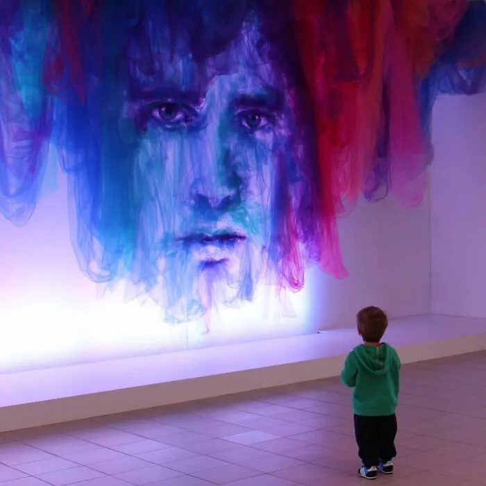 Artist Uses Single-Length Tulle And Shapes It To Look Like A Painting (31 Pics)