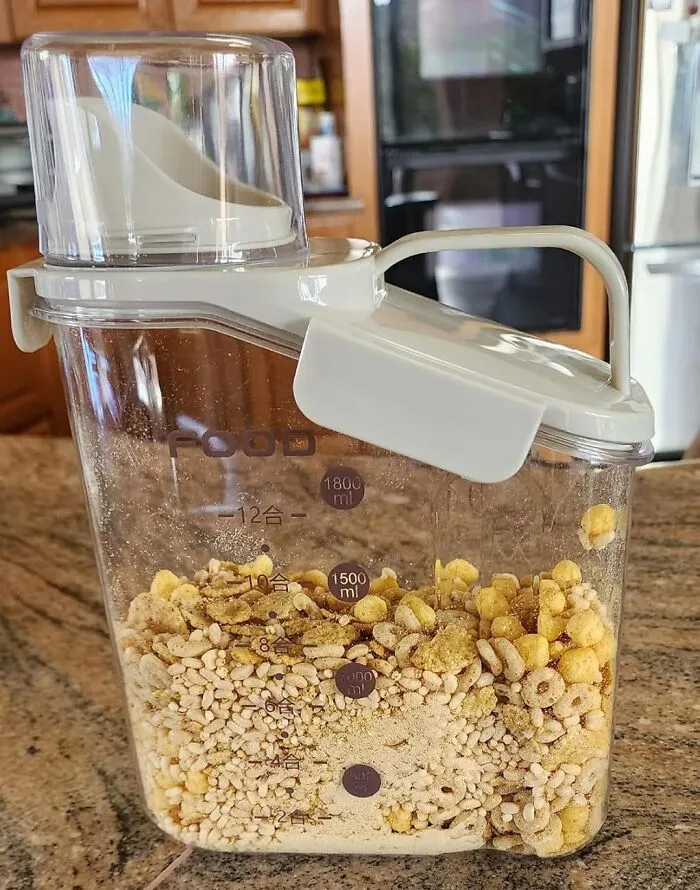 Say "Adios" To Stale Cereal And Hello To Airtight Freshness With These <a Style="Display:inline;" Href=" Https://Www.amazon.com/Besmall-Containers-Measuring-Dispenser-White-Blue-94oz/Dp/B0dbgwh7tz?ie=utf8&th=1&linkcode=ll1&tag=bpiguana-20&linkid=8f2c063d8fcd5ee60e9052ac81fd1083&language=en_us&ref_=as_li_ss_tl" Target="_blank"><span Style="Font: Inherit; Color: #d74b1f;"> Cereal Containers</Span