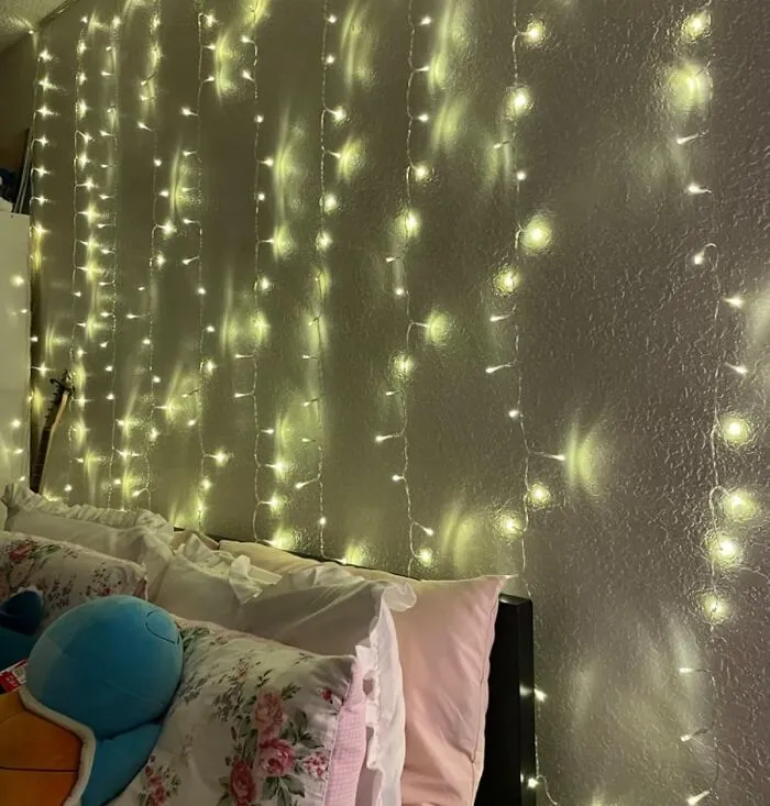 Twinkle Up Your Space: <a Style="Display:inline;" Href="Https://Www.amazon.com/Twinkle-Window-Curtain-String-Light/Dp/B01llsng1e?ie=utf8&th=1&linkcode=ll1&tag=bpdog-20&linkid=6b9a89f86909902e3a42500a536c6eb1&language=en_us&ref_=as_li_ss_tl" Target="_blank"> <span Style="Font: Inherit; Color: #d74b1f;"> Curtain String Lights</Span> For Magical Ambiance