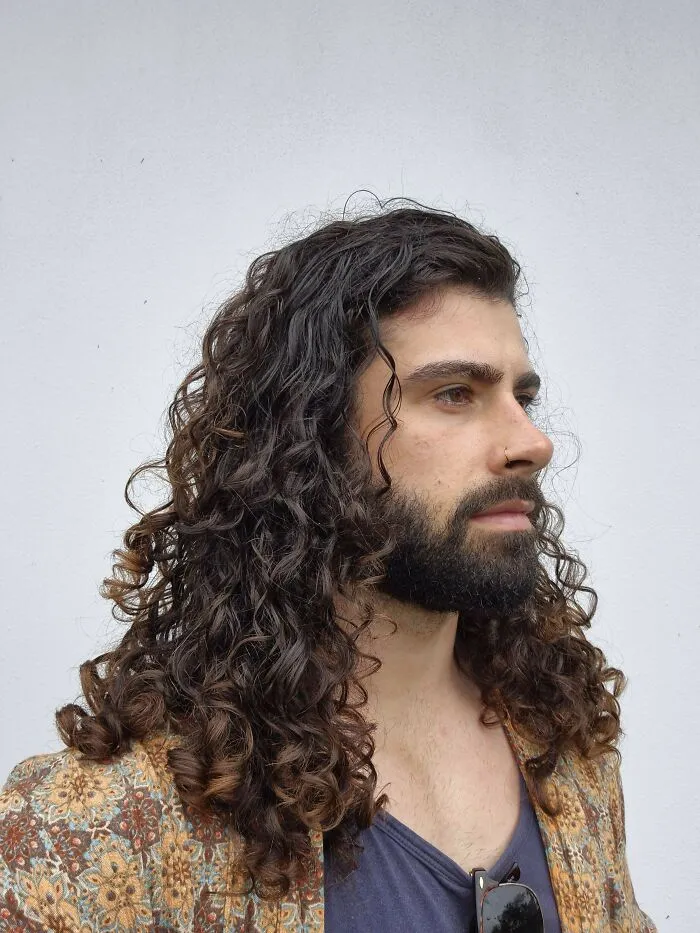 Casi me corté el pelo la semana pasada, pero me convencieron de que no lo hiciera