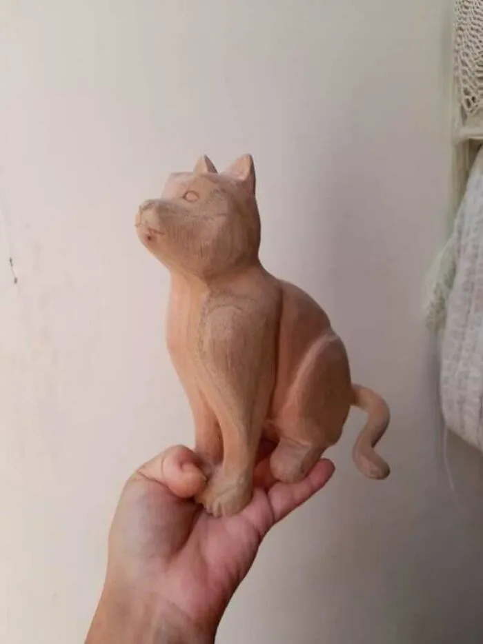 He hecho este gato y lo voy a pintar con antiguos patrones mayas de mi cultura