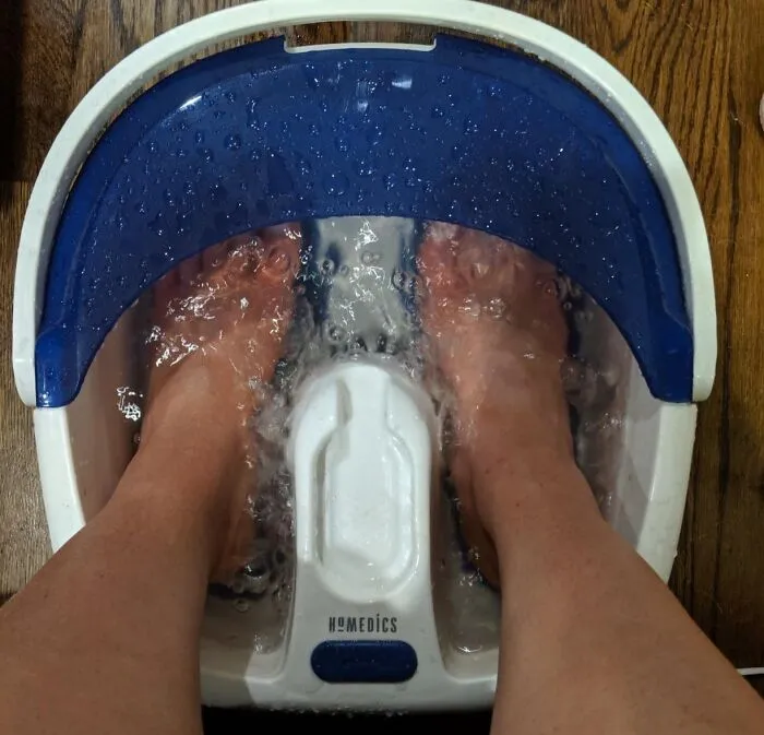 With Its Heat Boost Feature And Soothing Bubbles, This <a Style="Display:inline;" Href="Https://Www.amazon.com/Dp/B075xqsg2p?asc_item-ID=amzn1.ideas.2mv0jo5629r7z&linkcode=ll1&tag=bphedgehog-20&linkid=c802f69c43ddc4c03ea05032b4af28af&language=en_us&ref_=as_li_ss_tl " Target="_blank">     <span Style="Font: Inherit; Color: #d74b1f;"> Homedics Foot Spa Massager</Span> Is The Ultimate Way To Treat Your Feet Like Royalty