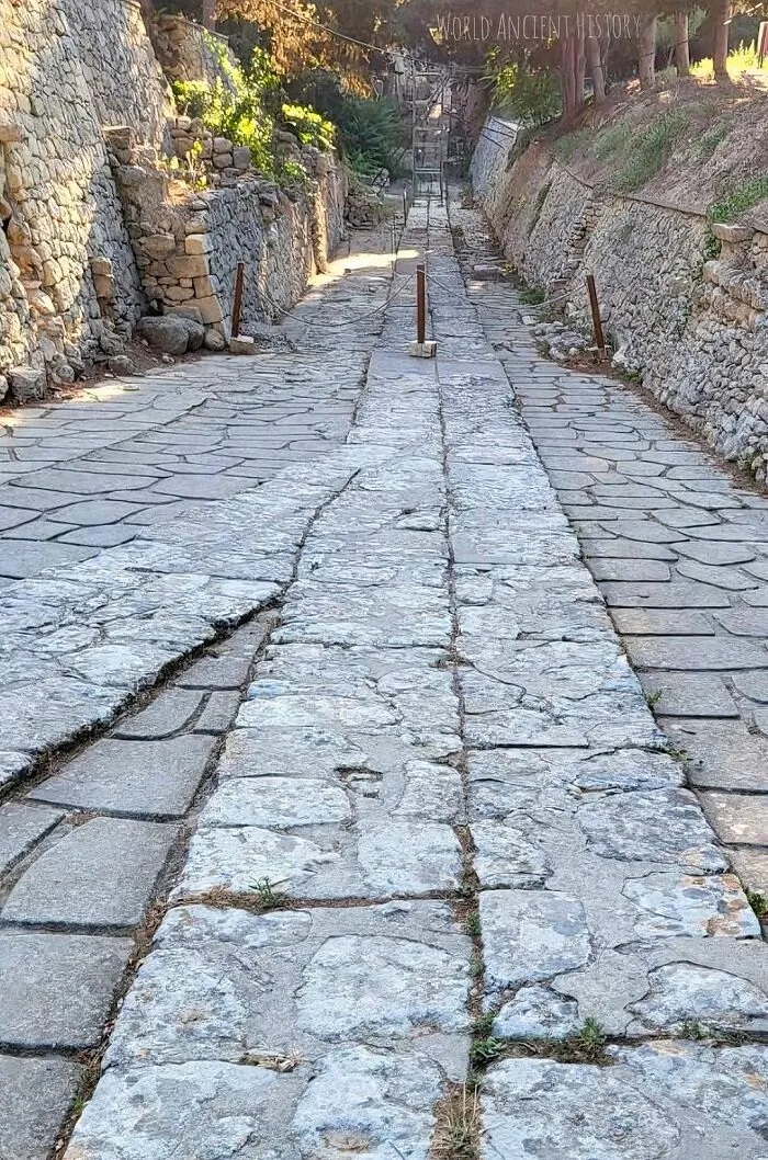 La calzada minoica más antigua de Europa, con más de 3.500 años de antigüedad